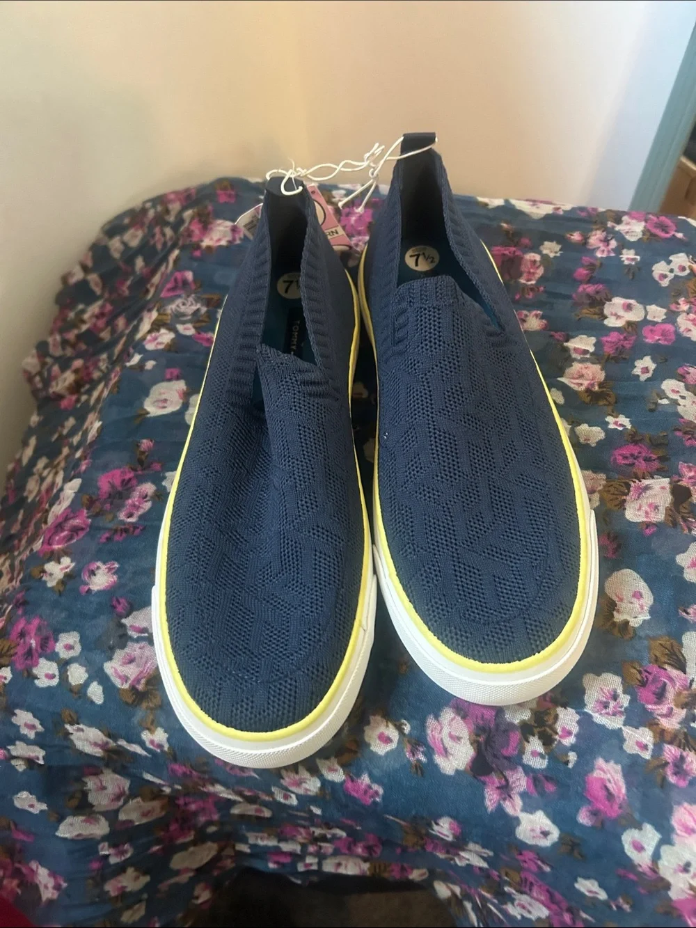 Tommy Hilfiger Twgilrey Women's Slip-On Knit Sneakers - Navy with Yellow Trim